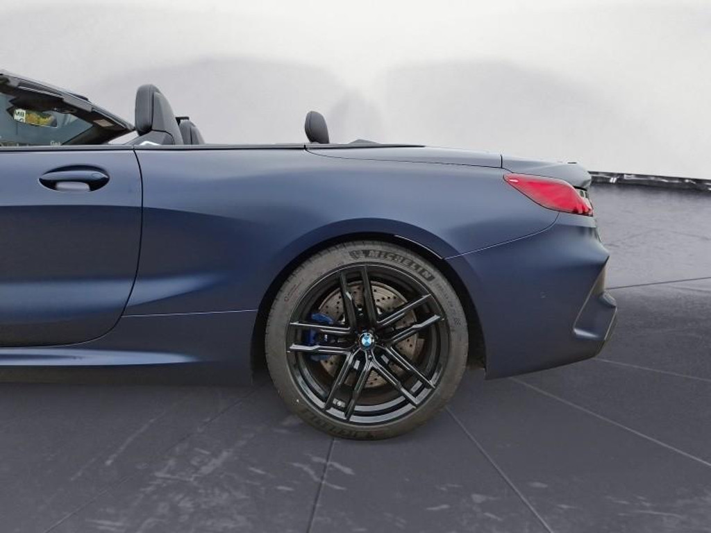 BMW M8