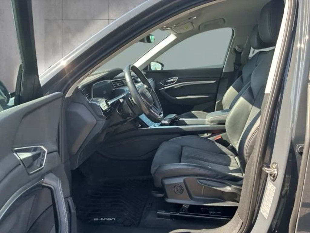 Audi Q8 e-tron