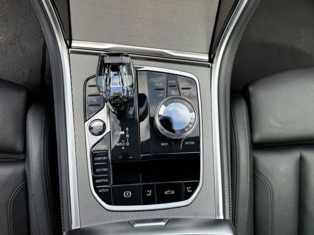 BMW M850