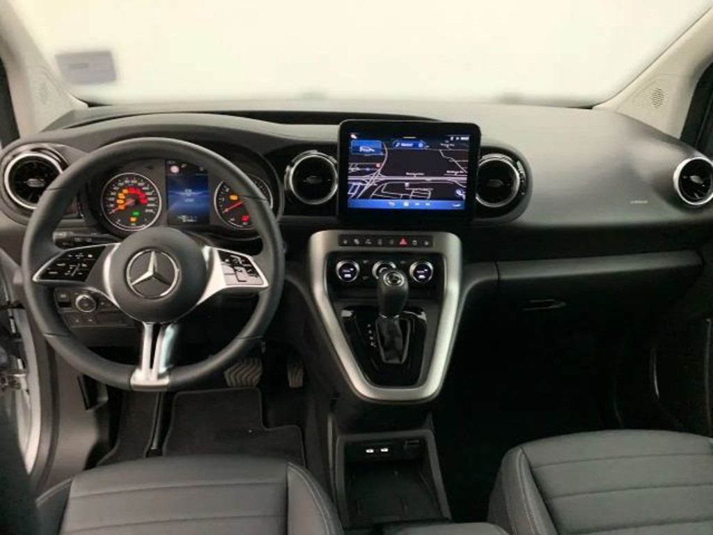 Mercedes-Benz T 180