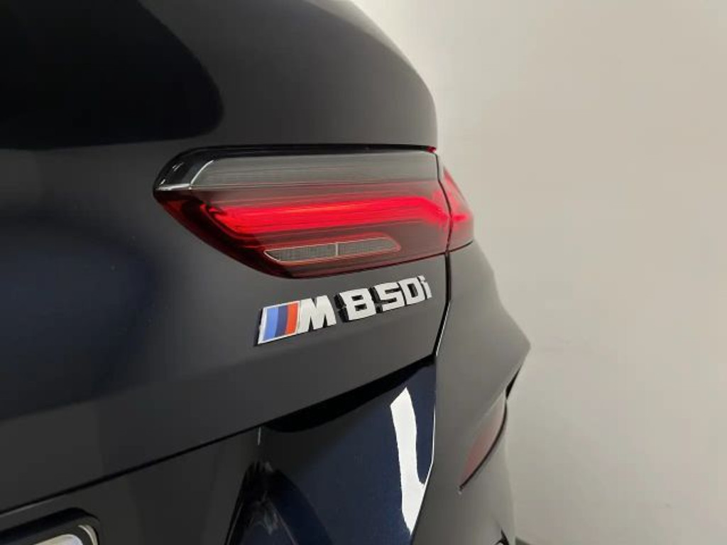 BMW M850