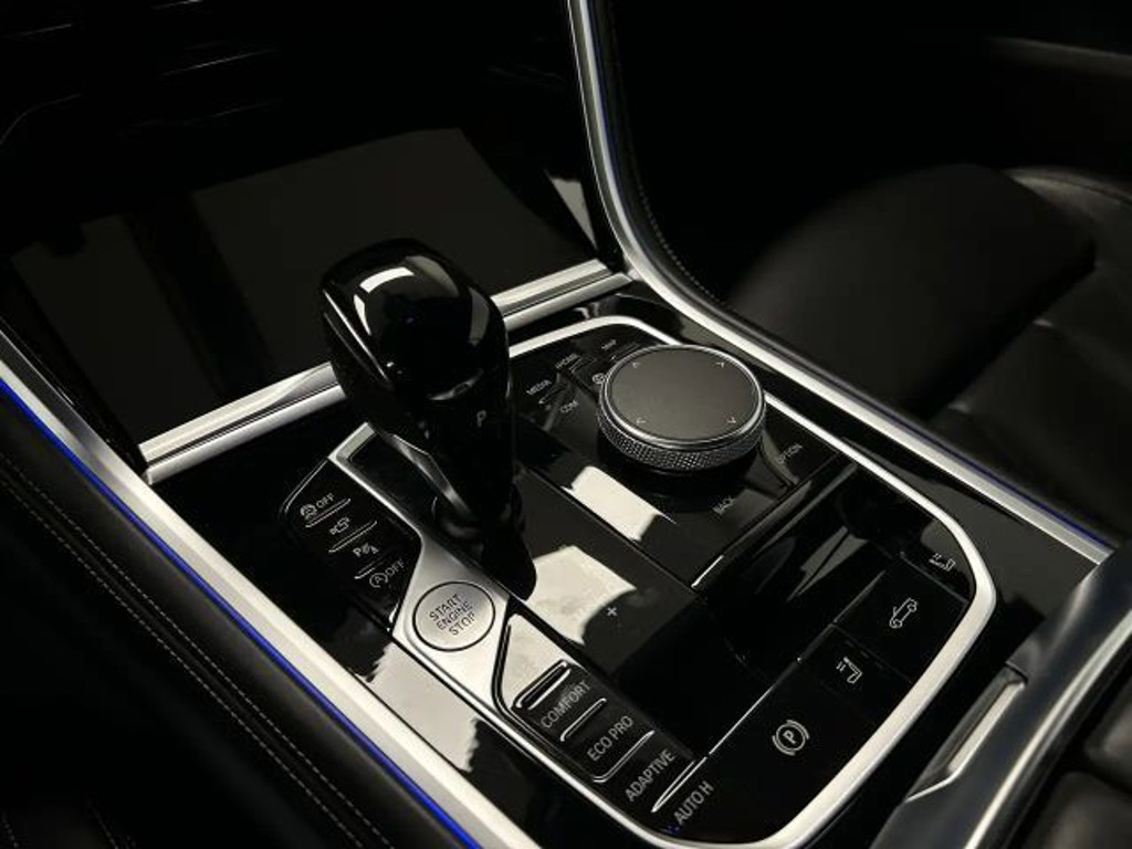 BMW M850