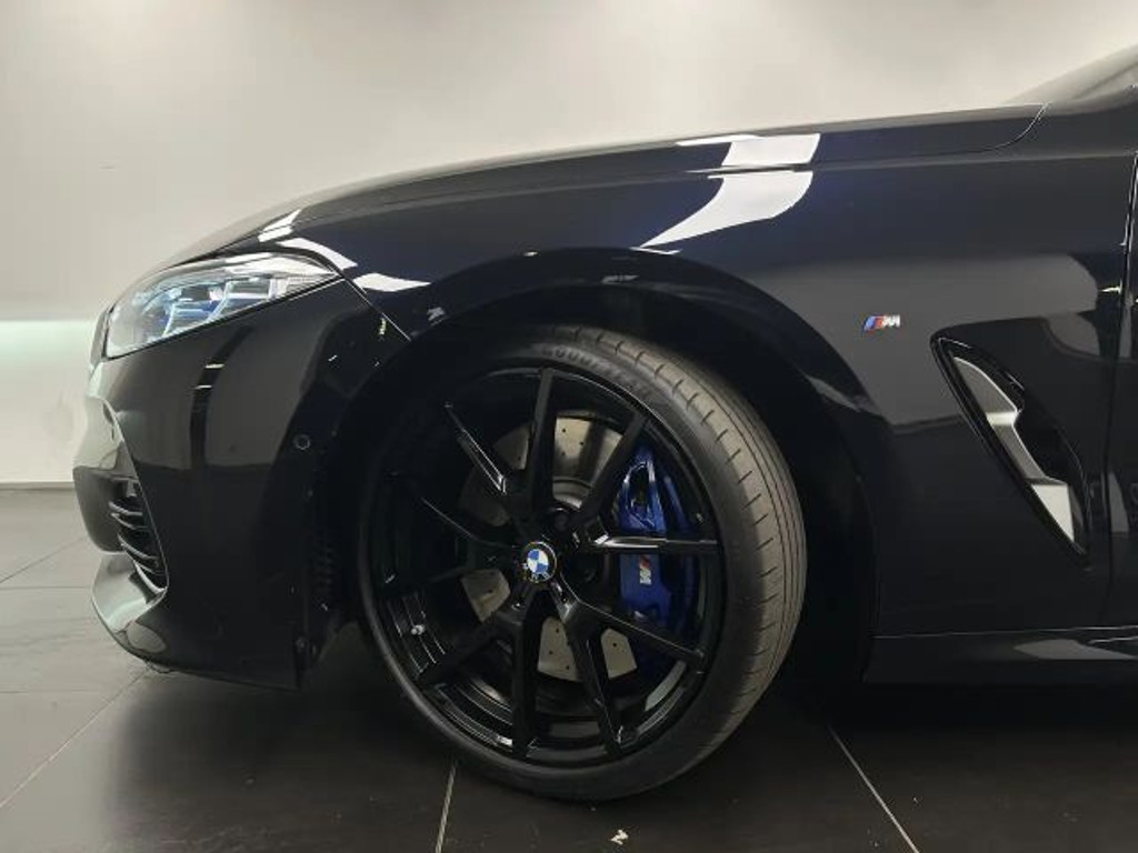 BMW M850