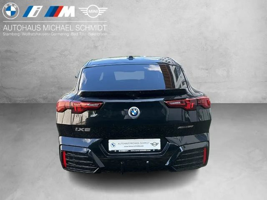 BMW iX2