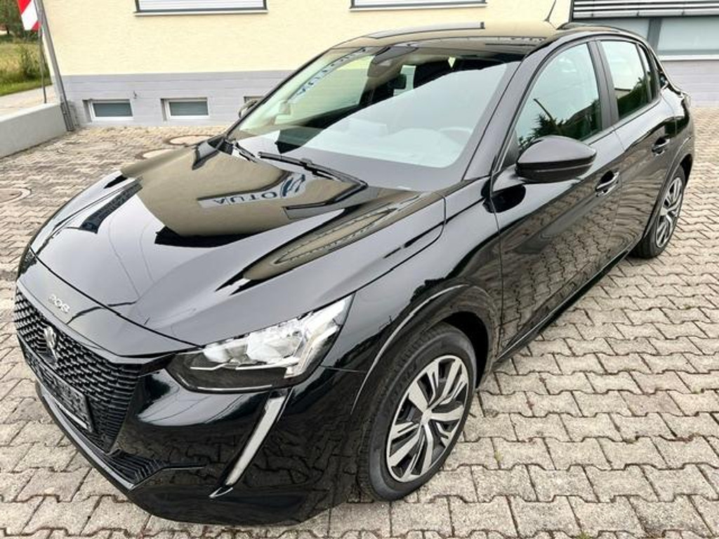 Peugeot e-208