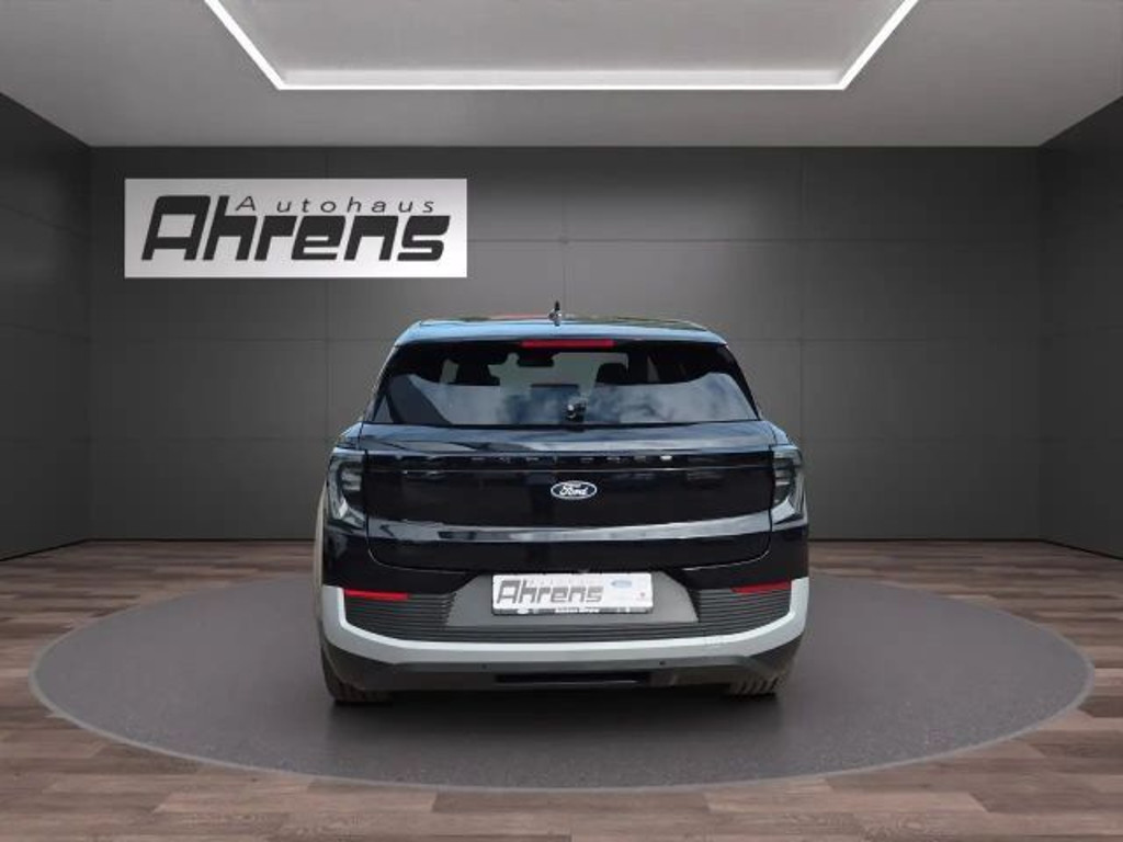 Ford Explorer RWD Premium