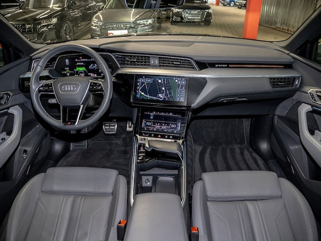 Audi Q8 e-tron