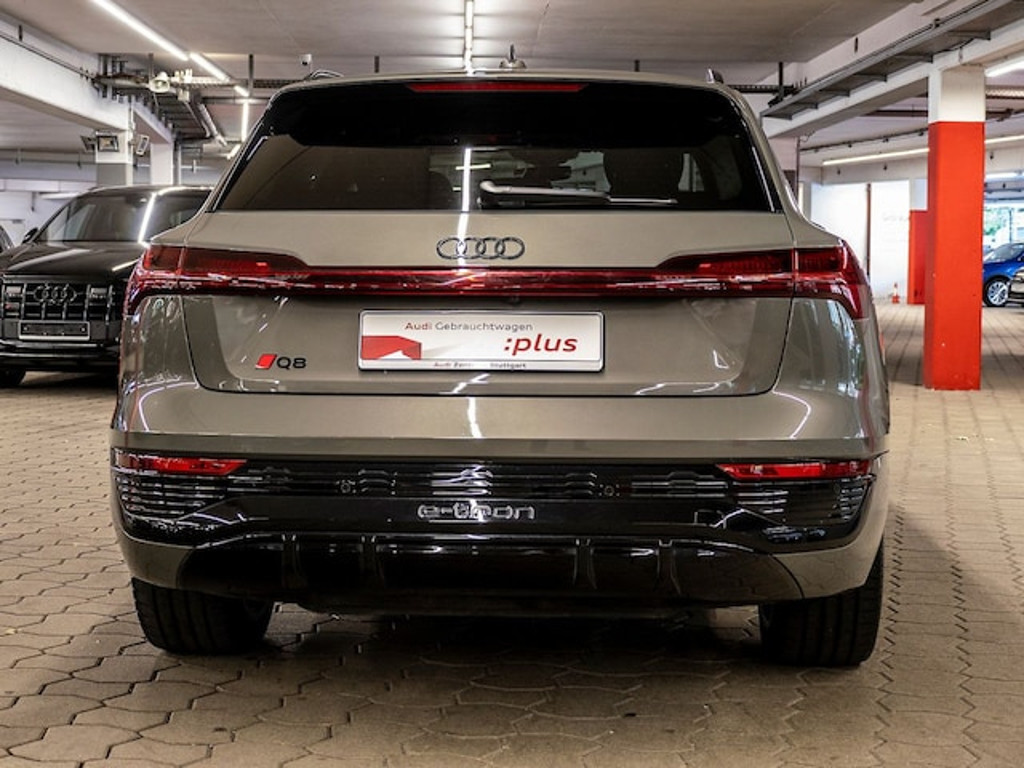 Audi Q8 e-tron