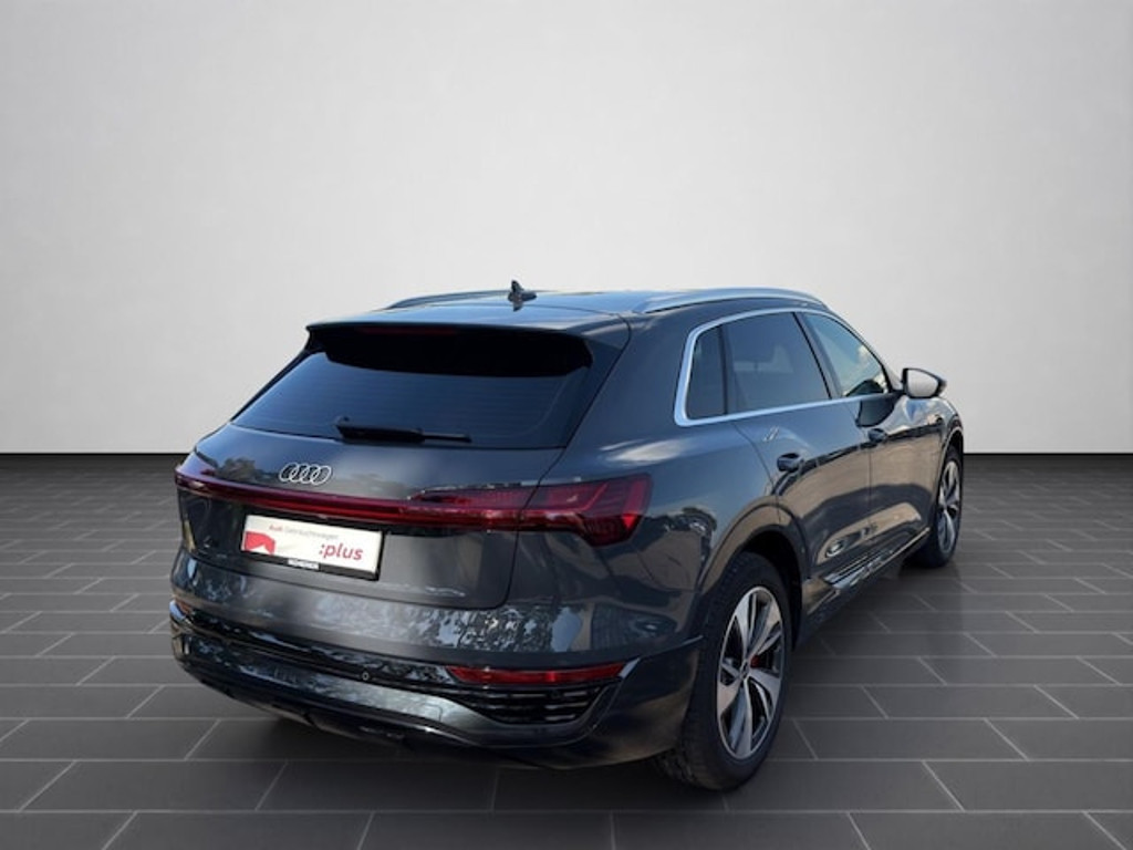 Audi Q8 e-tron