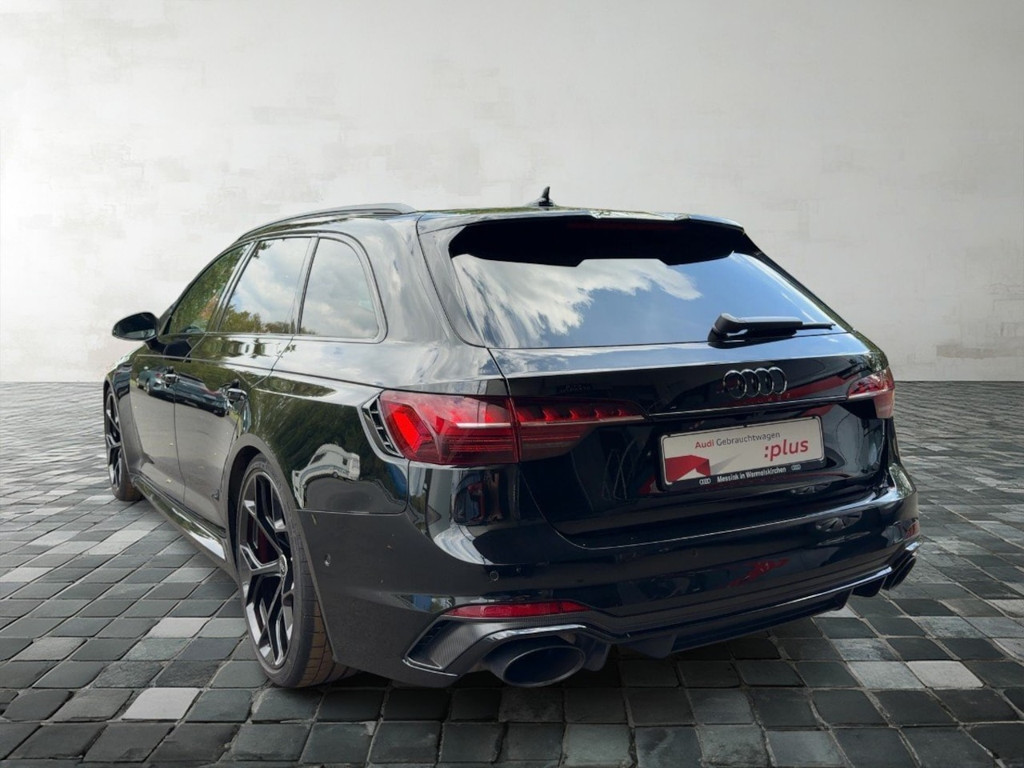 Audi RS4
