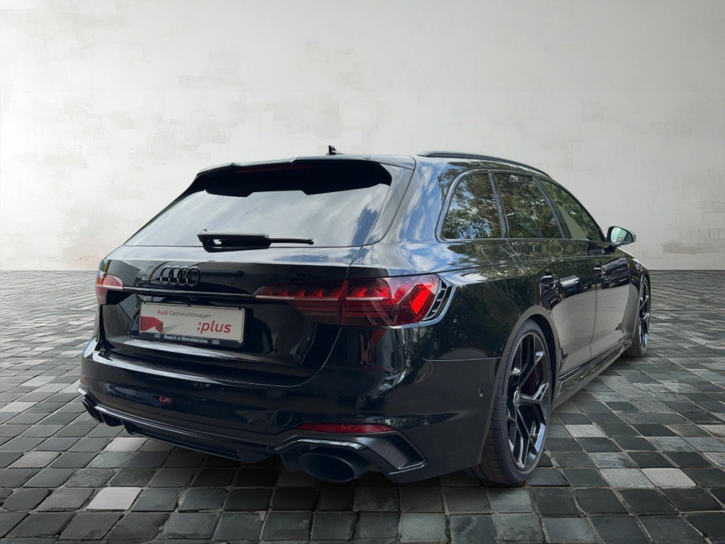 Audi RS4
