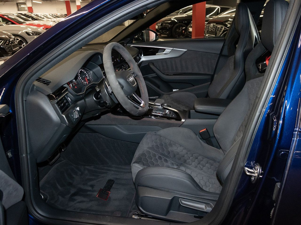 Audi RS4
