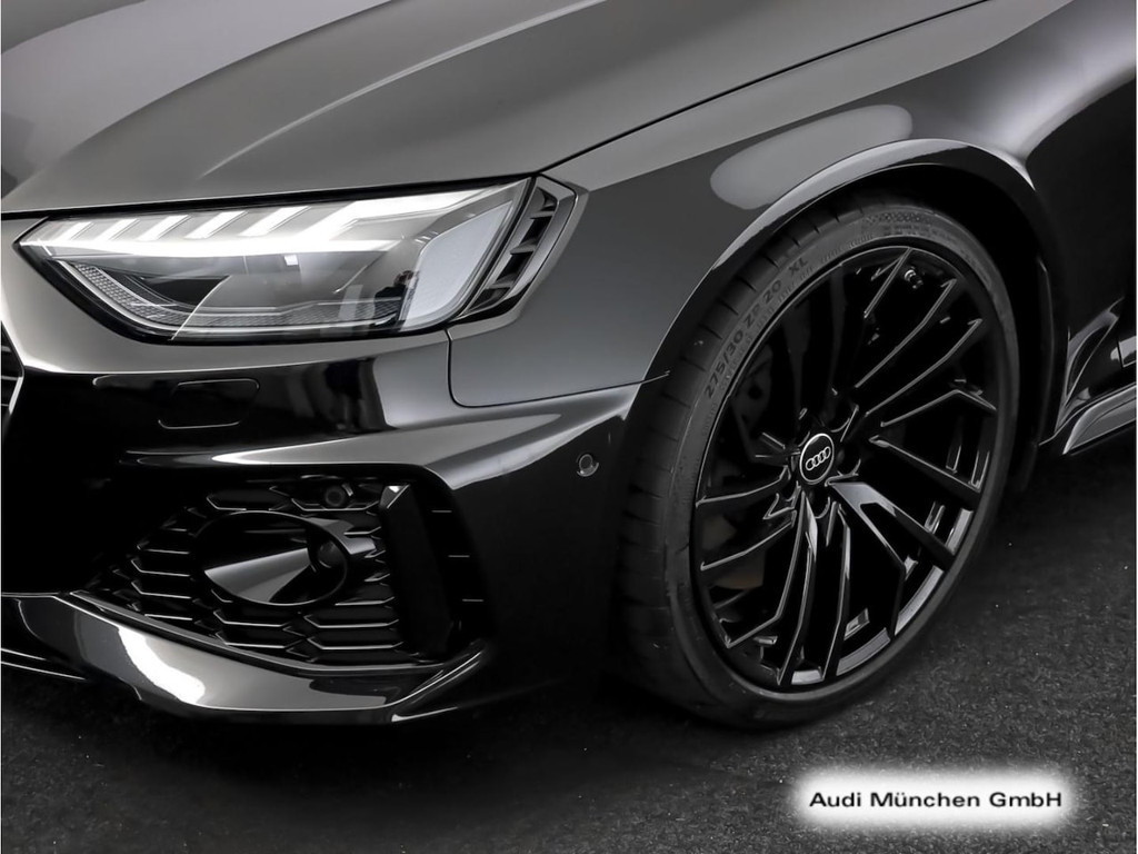 Audi RS4