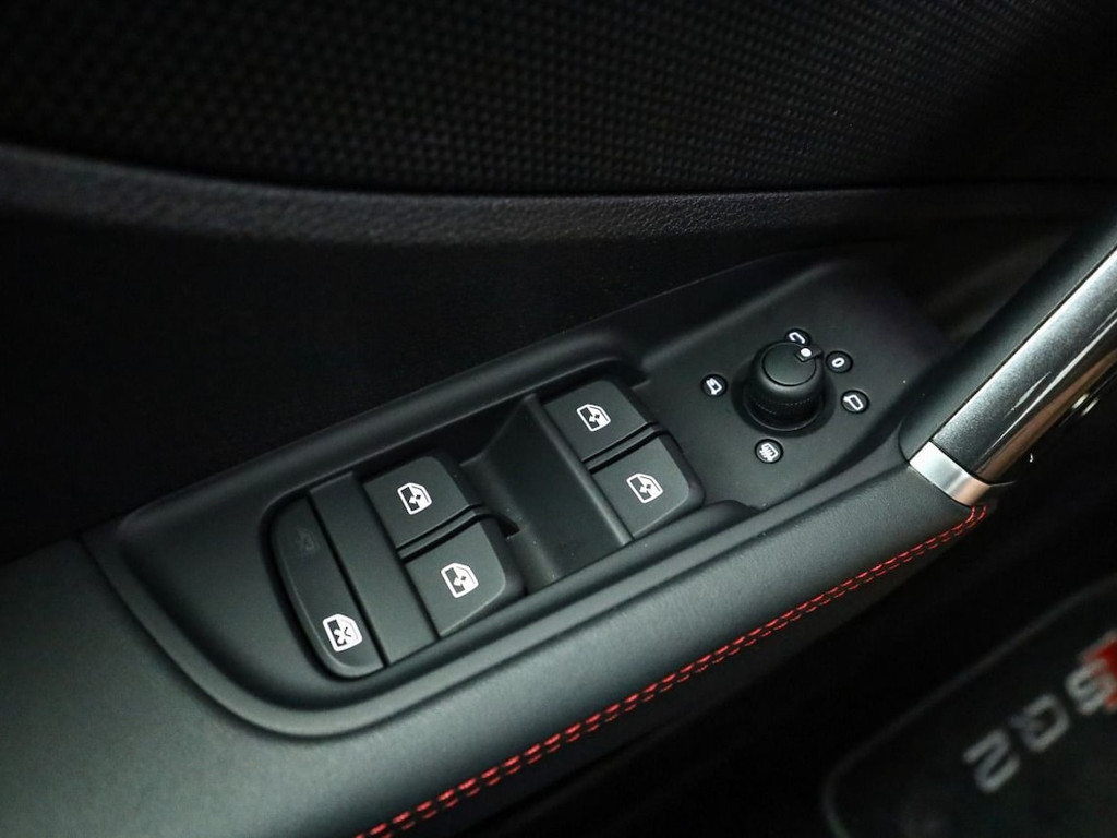Audi SQ2