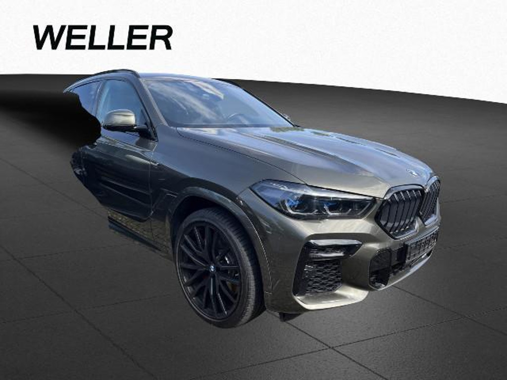 BMW X6 M50i
