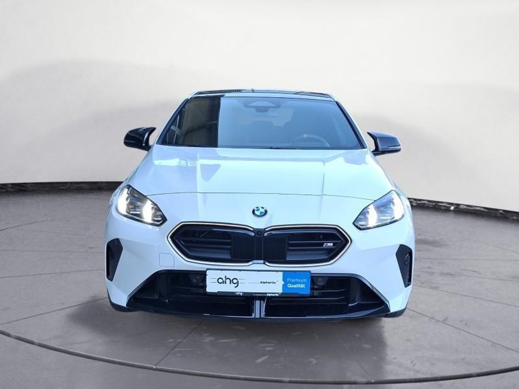 BMW M235