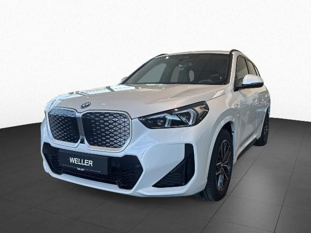 BMW iX1 xDrive30