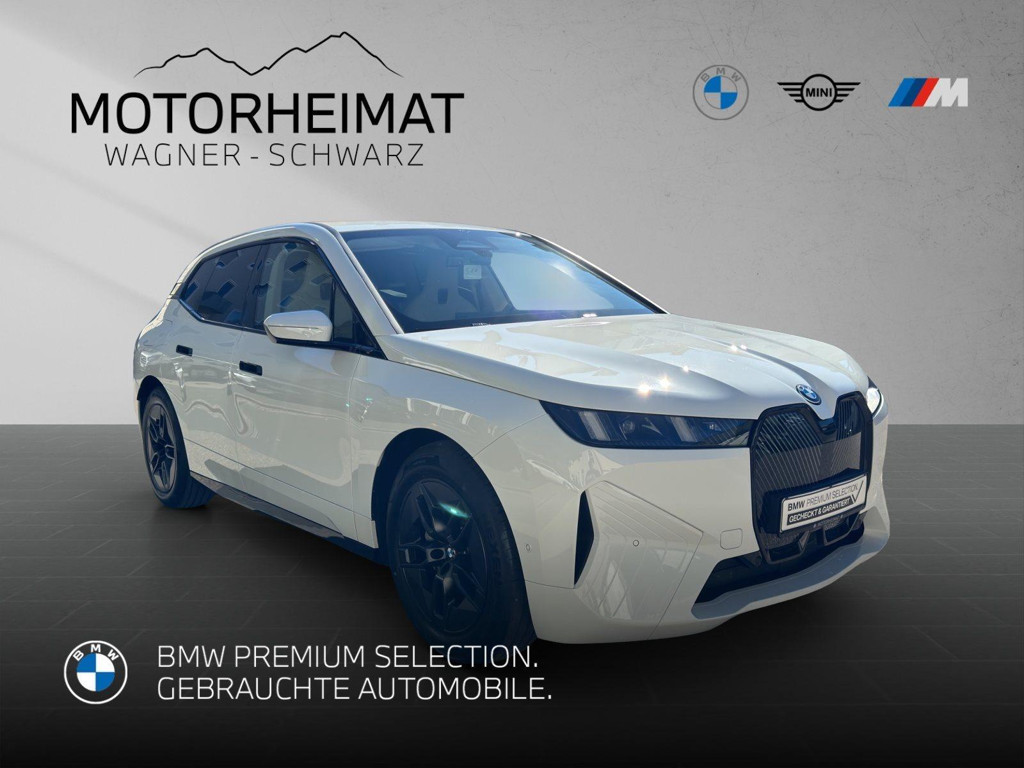 BMW iX