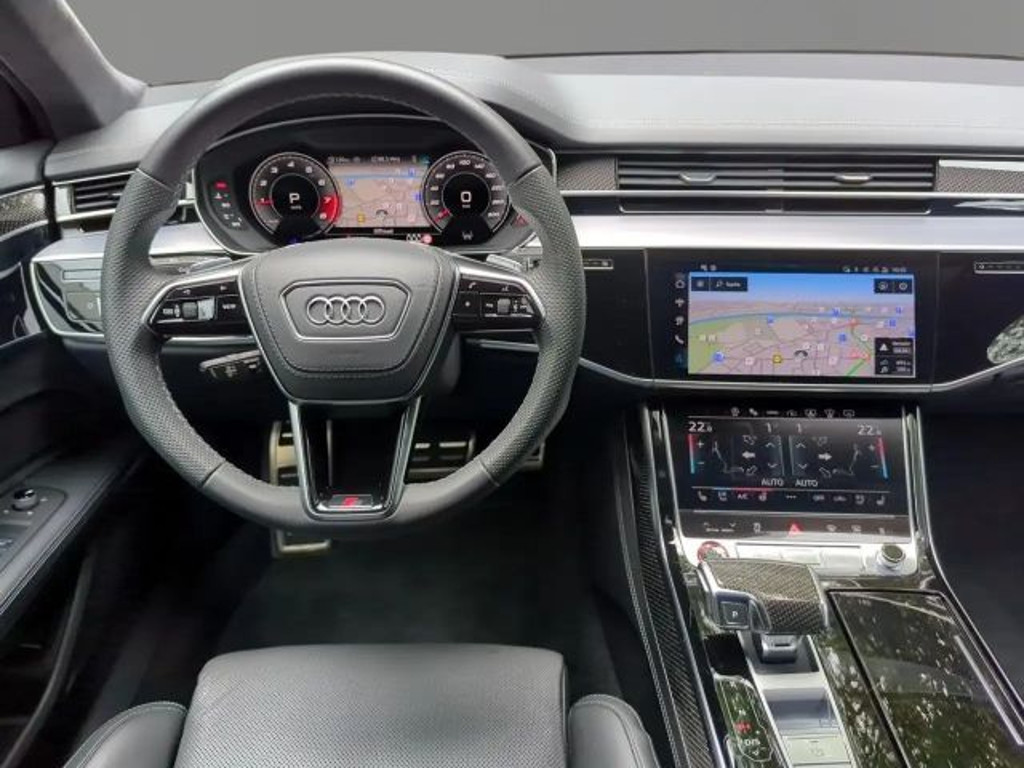 Audi S8