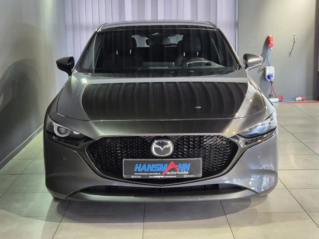 Mazda 3 SkyActiv Exclusive-line 2.5L e-Skyactiv