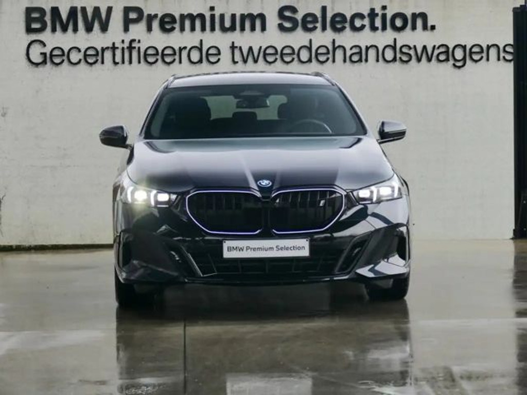 BMW i5
