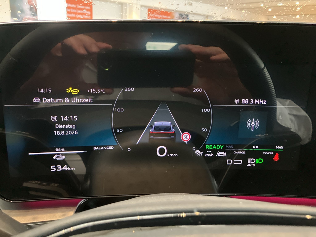 Audi Q6 e-tron