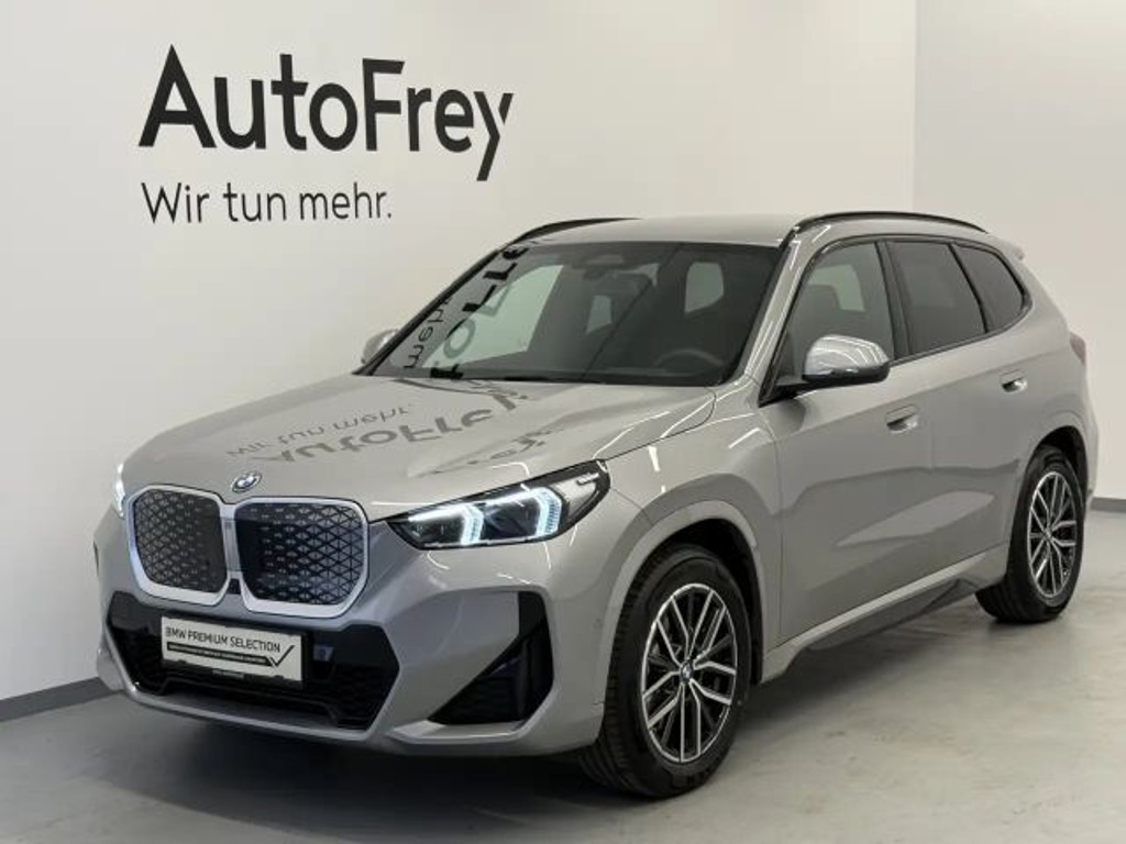 BMW iX1 xDrive30