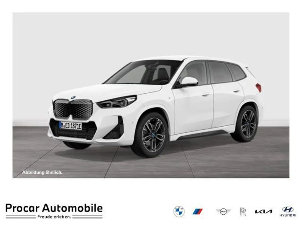 BMW iX1