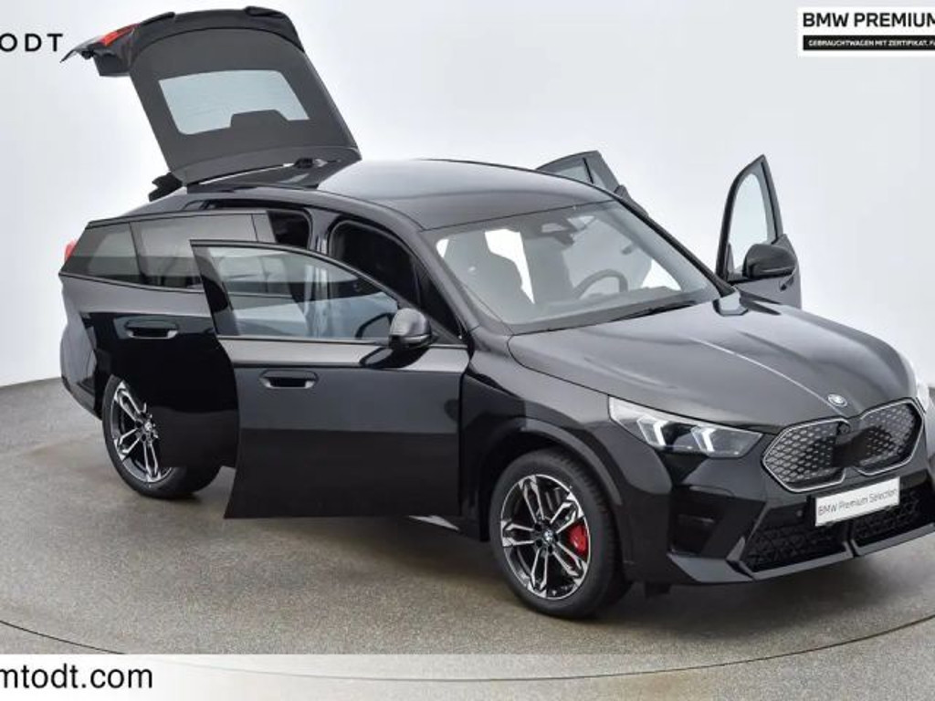 BMW iX2