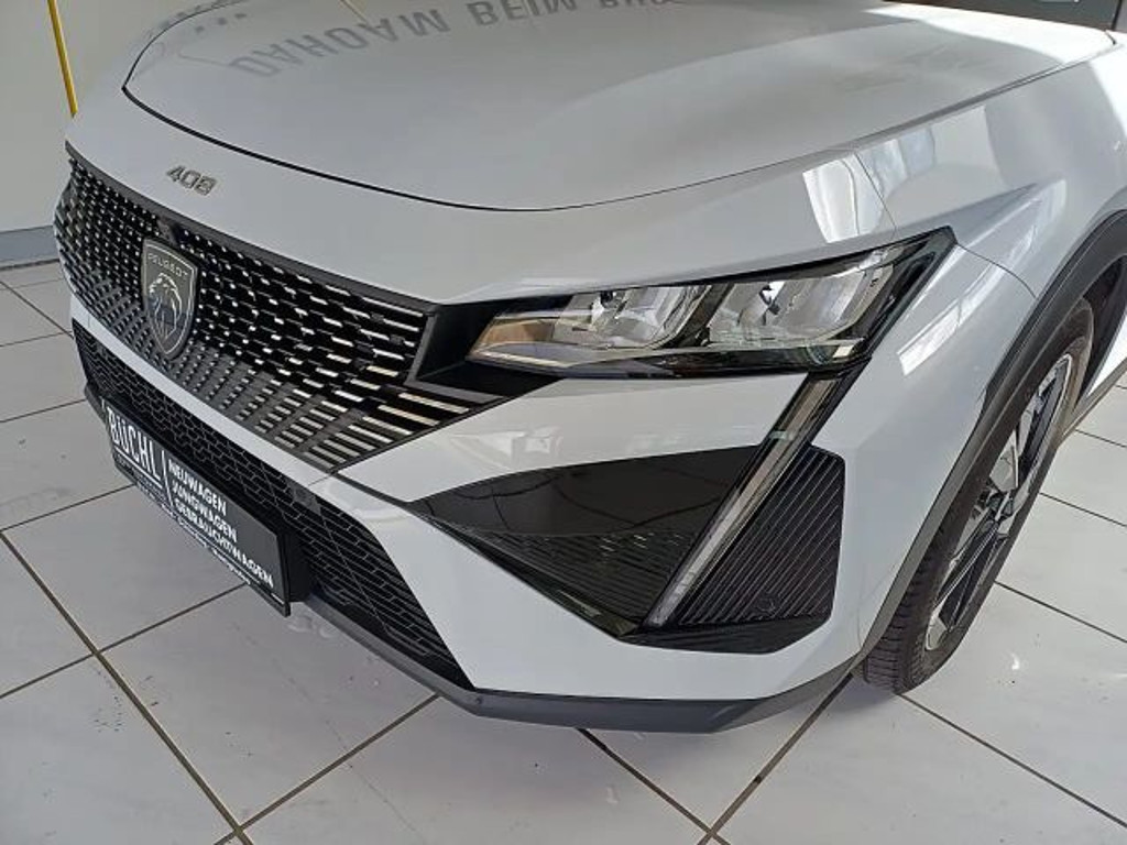 Peugeot 408