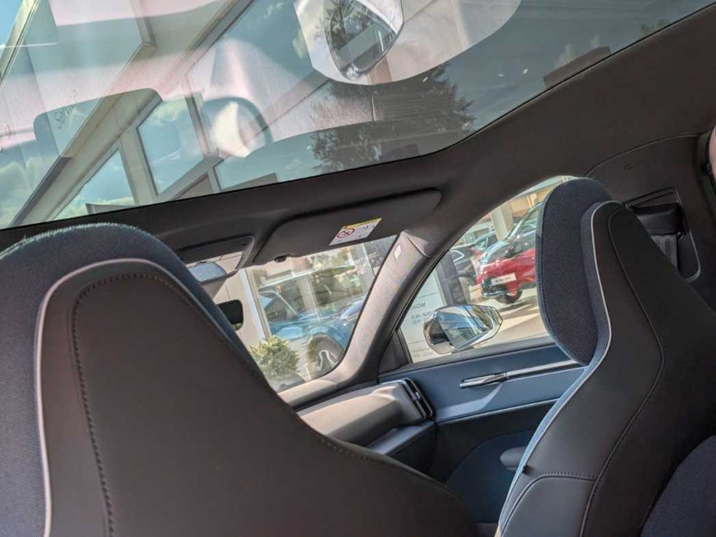 Volvo EX30