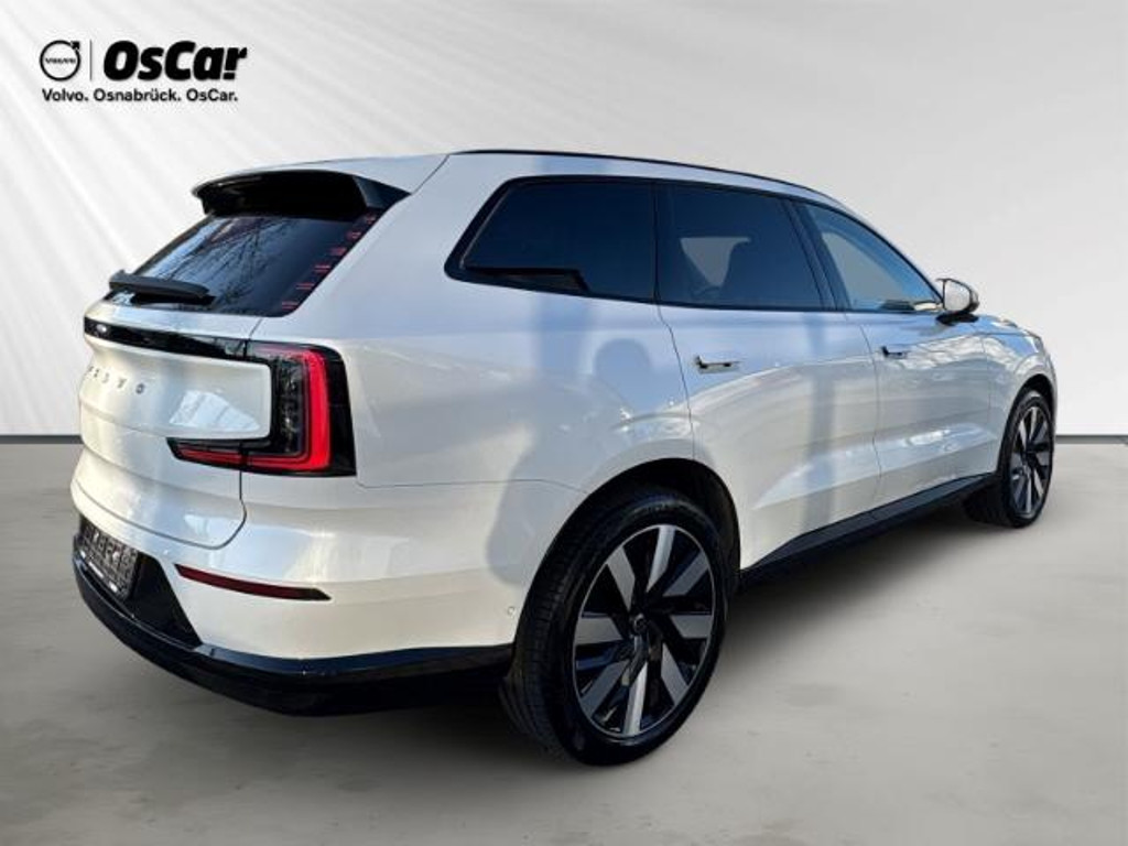 Volvo EX90