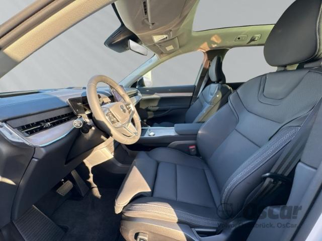 Volvo EX90