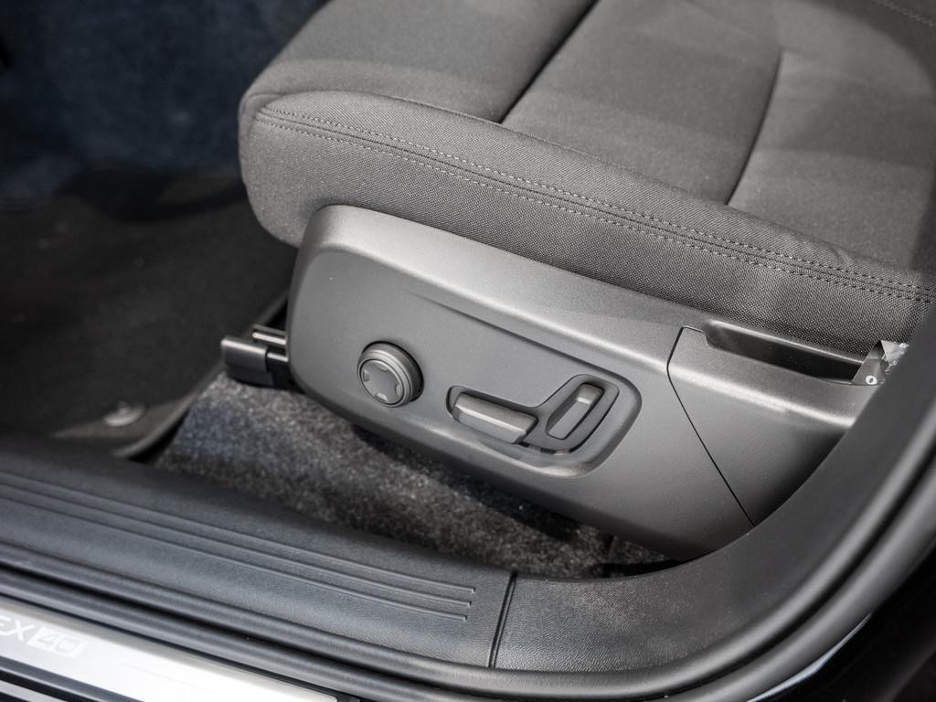 Volvo EX40