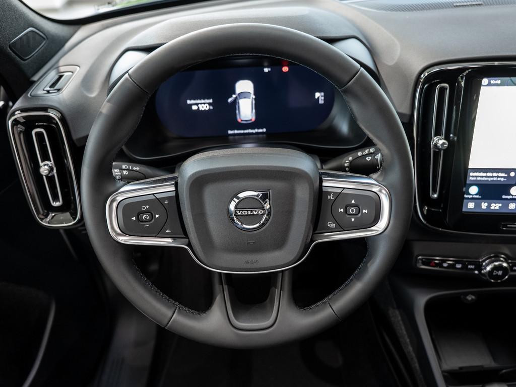 Volvo EX40