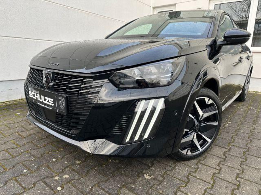 Peugeot e-208