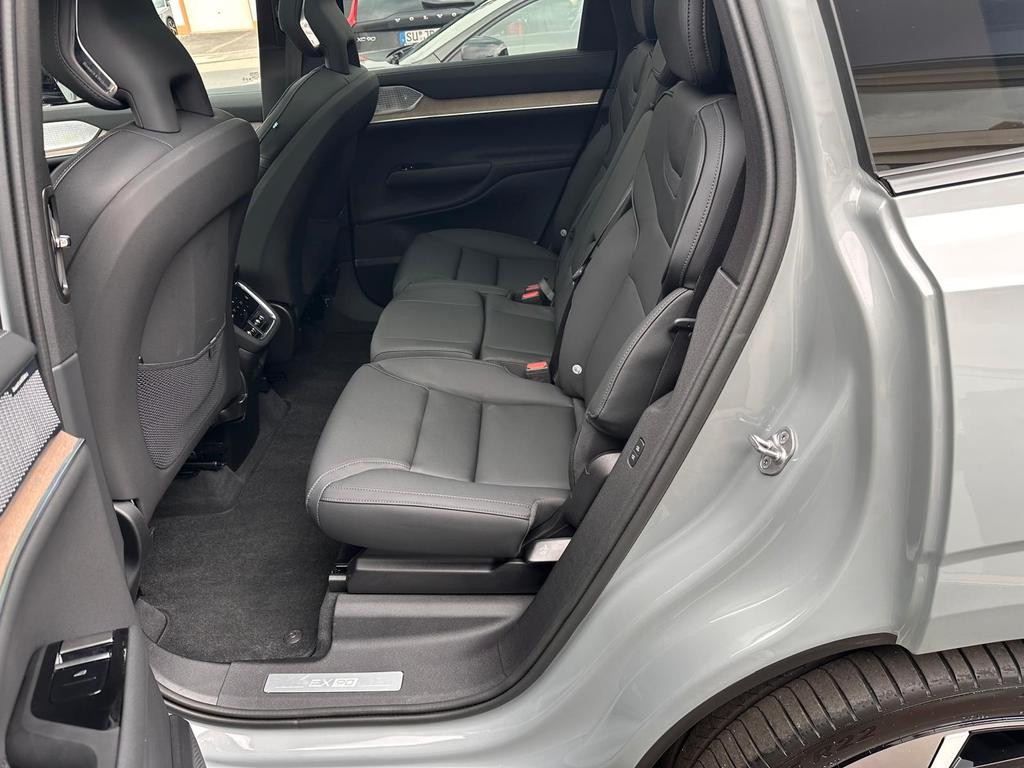 Volvo EX90