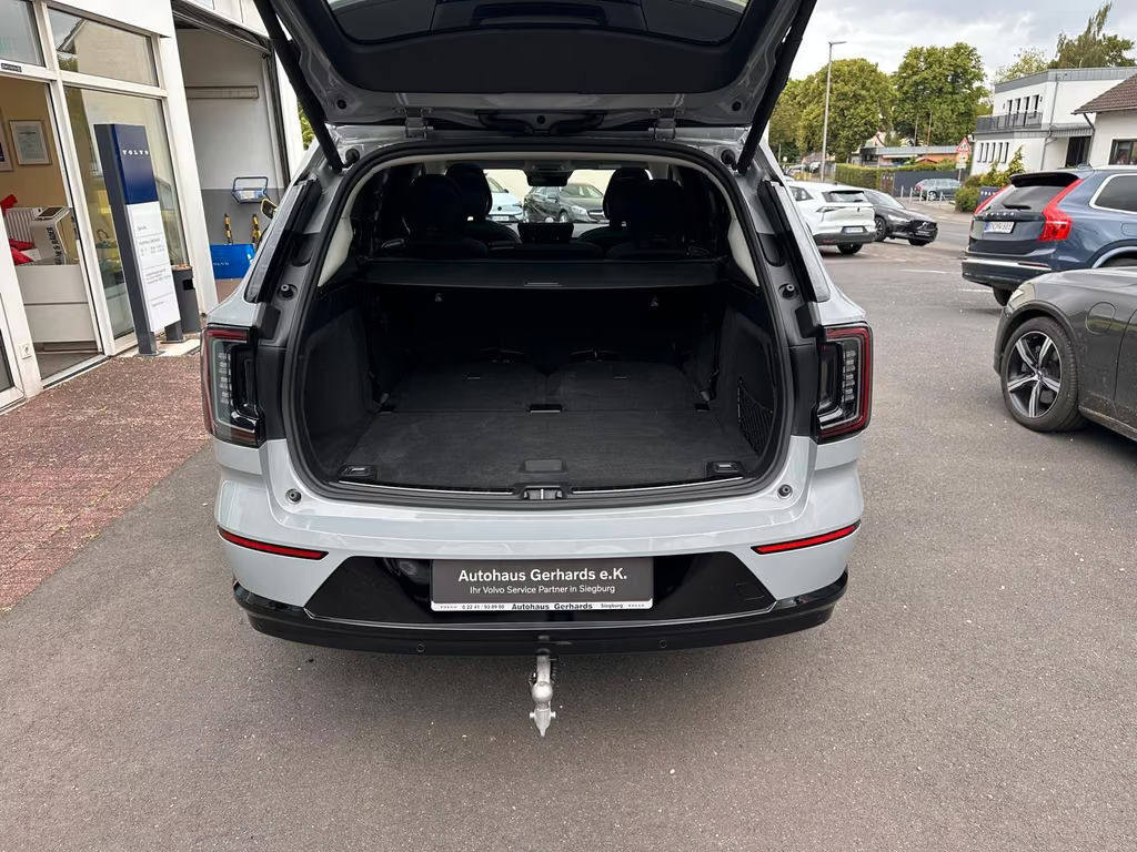 Volvo EX90
