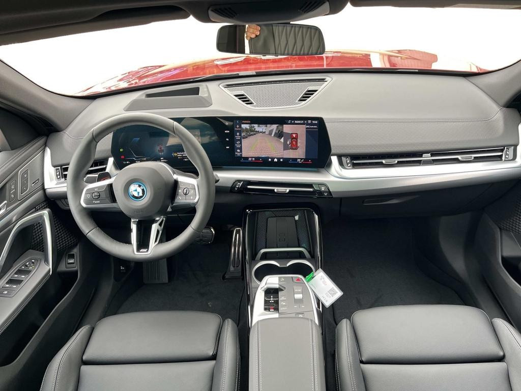BMW iX2