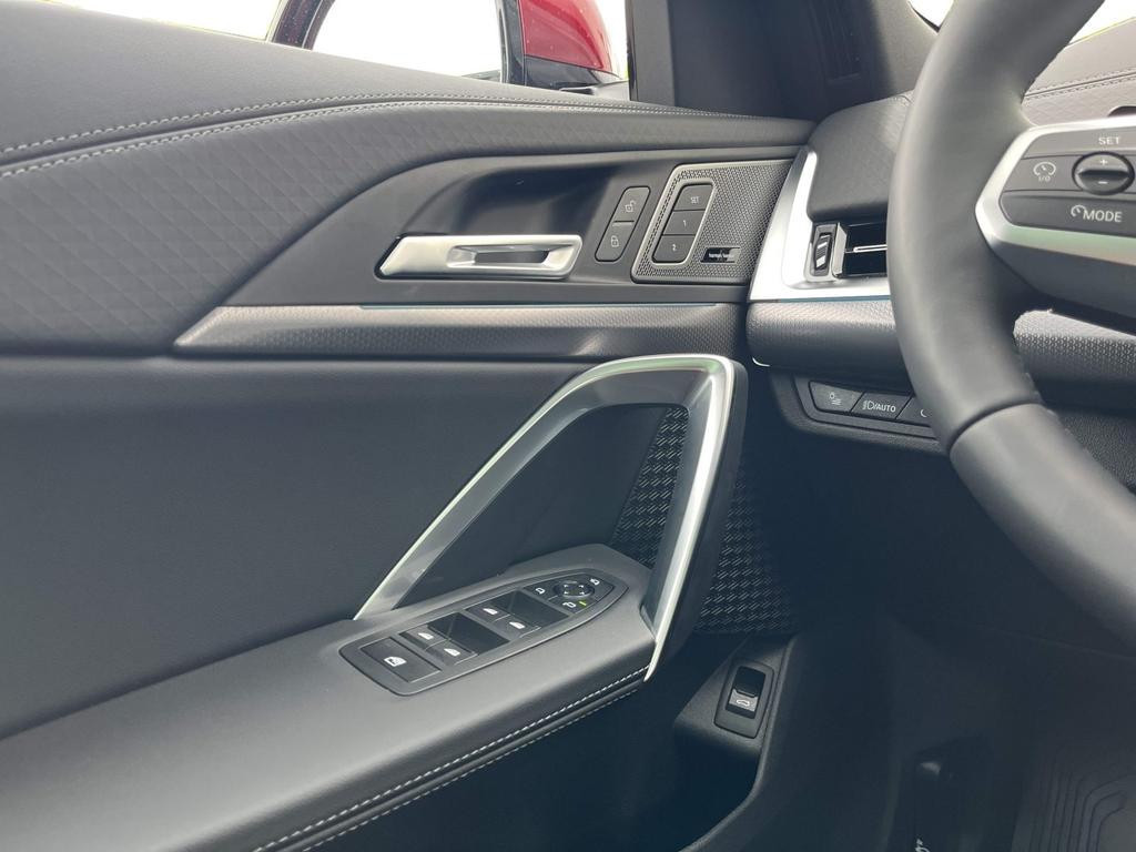 BMW iX2