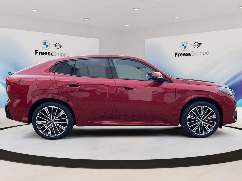 BMW iX2