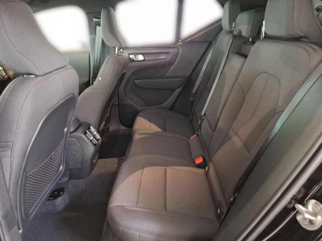 Volvo EX40