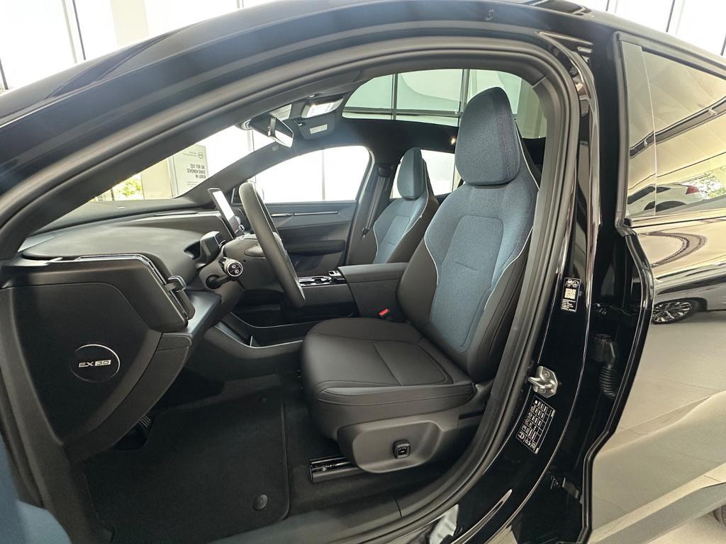 Volvo EX30