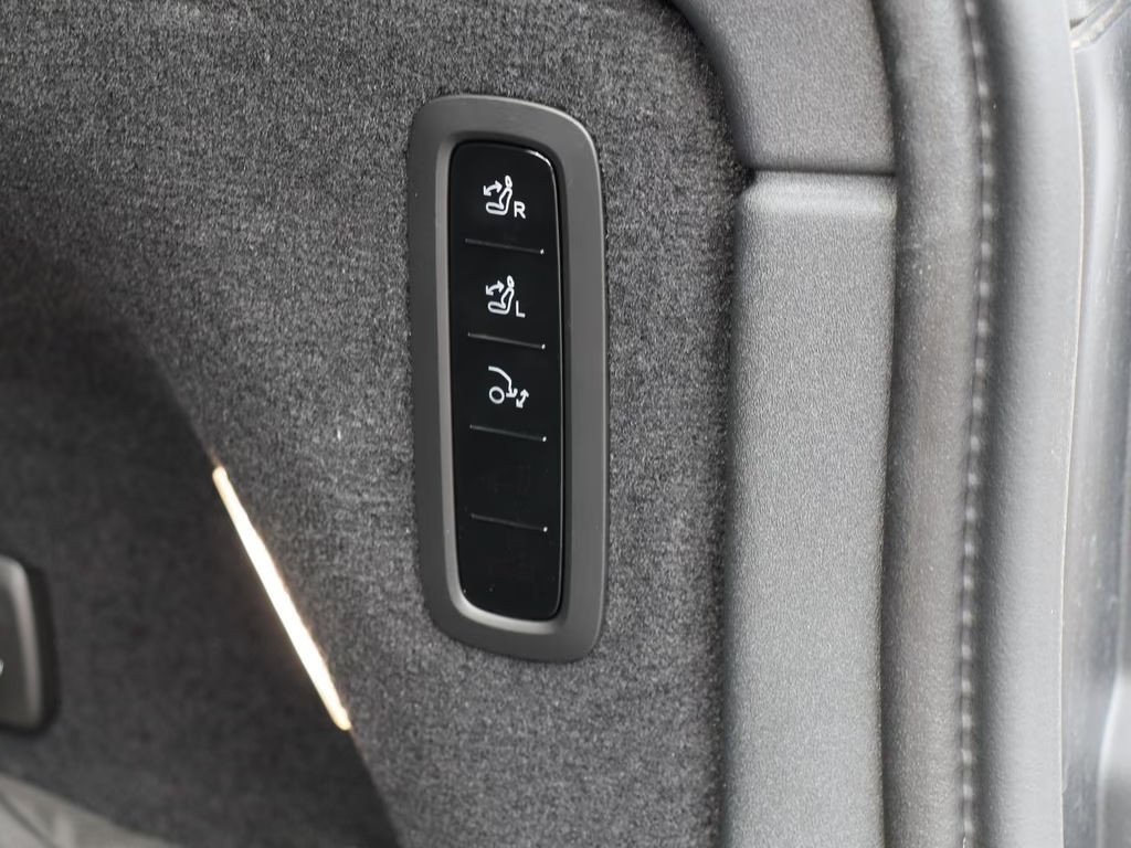 Volvo EX90