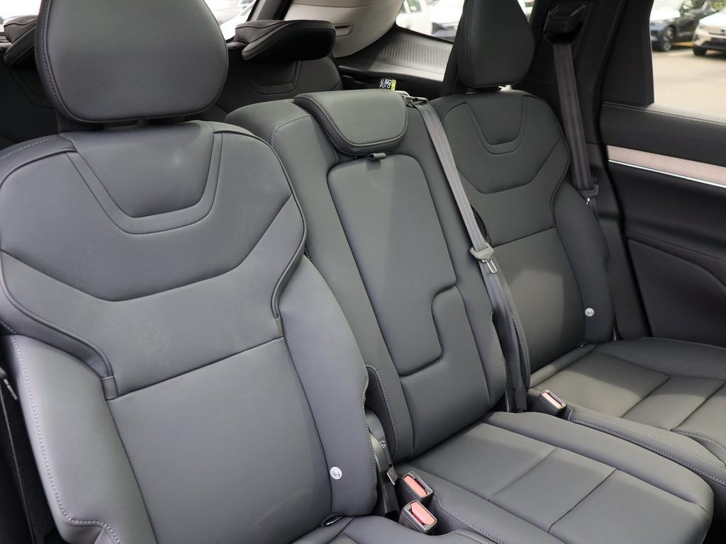 Volvo EX90