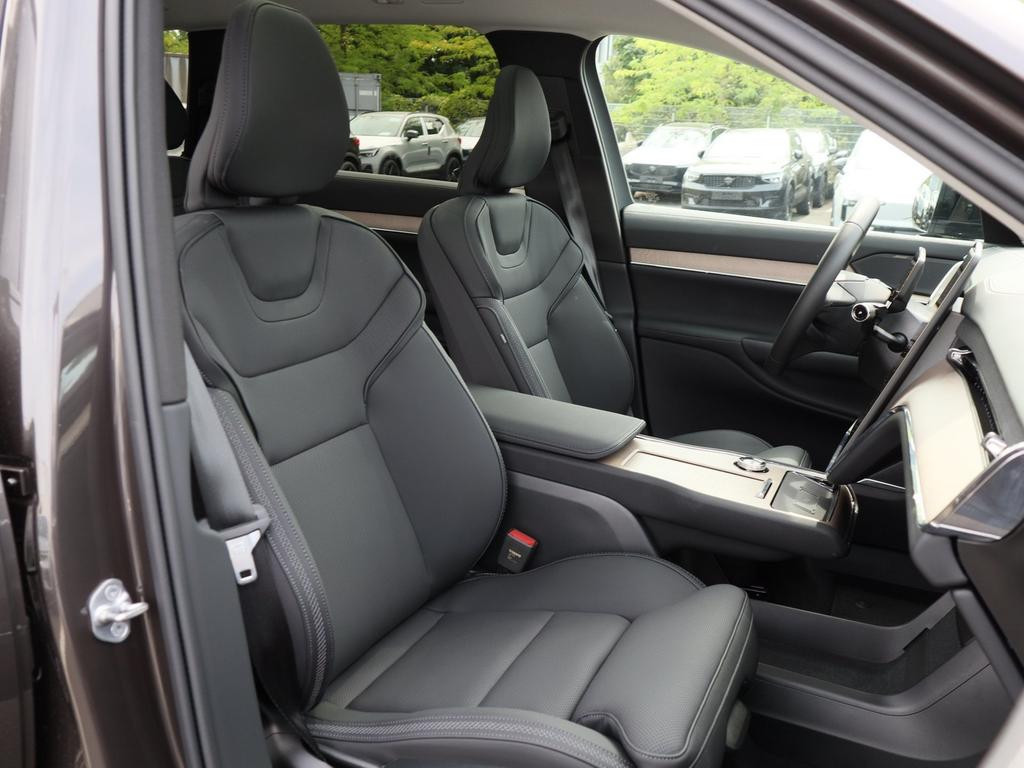 Volvo EX90