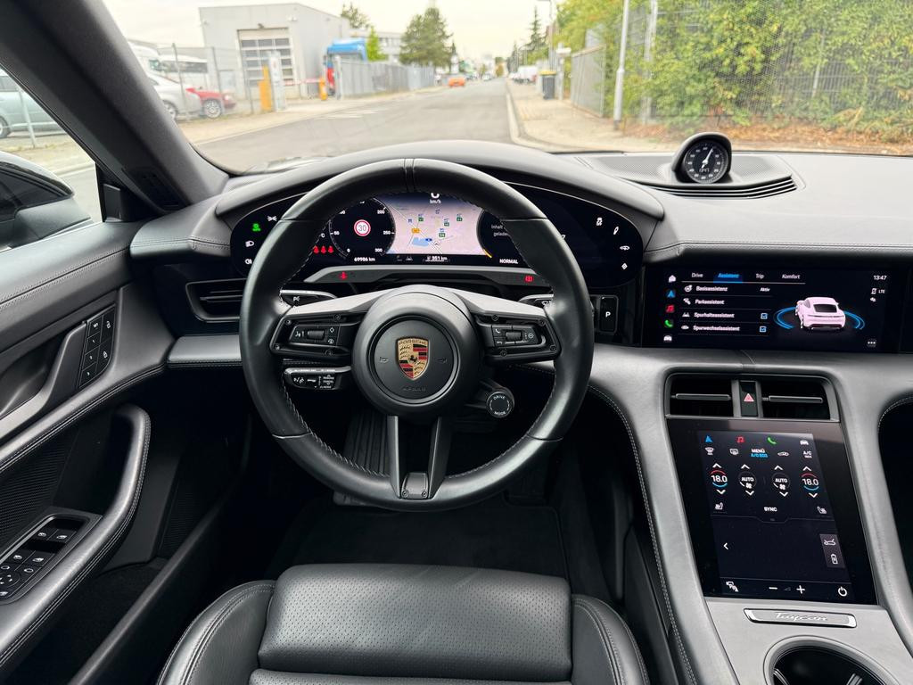 Porsche Taycan