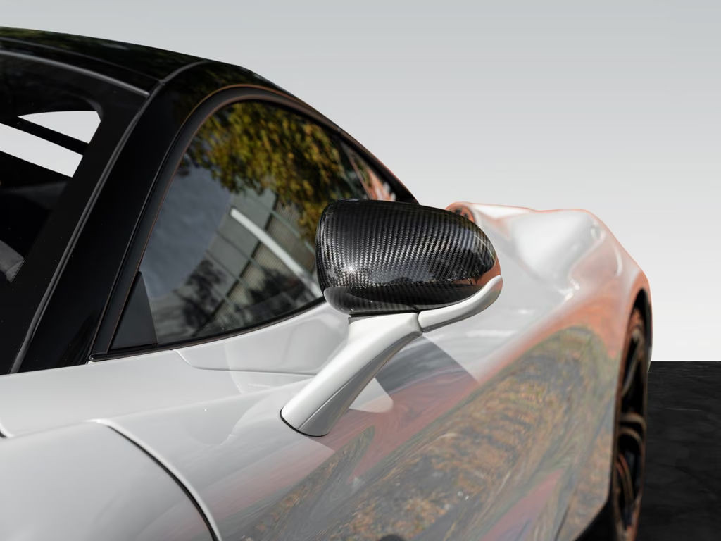 McLaren 750S