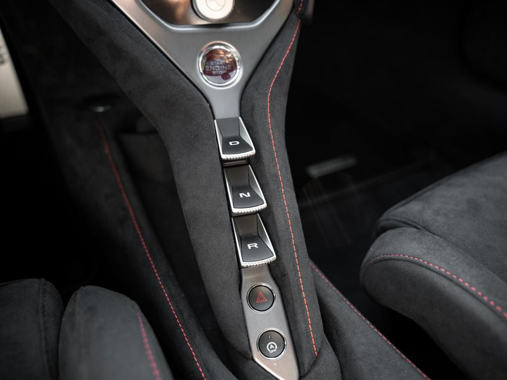 McLaren 750S