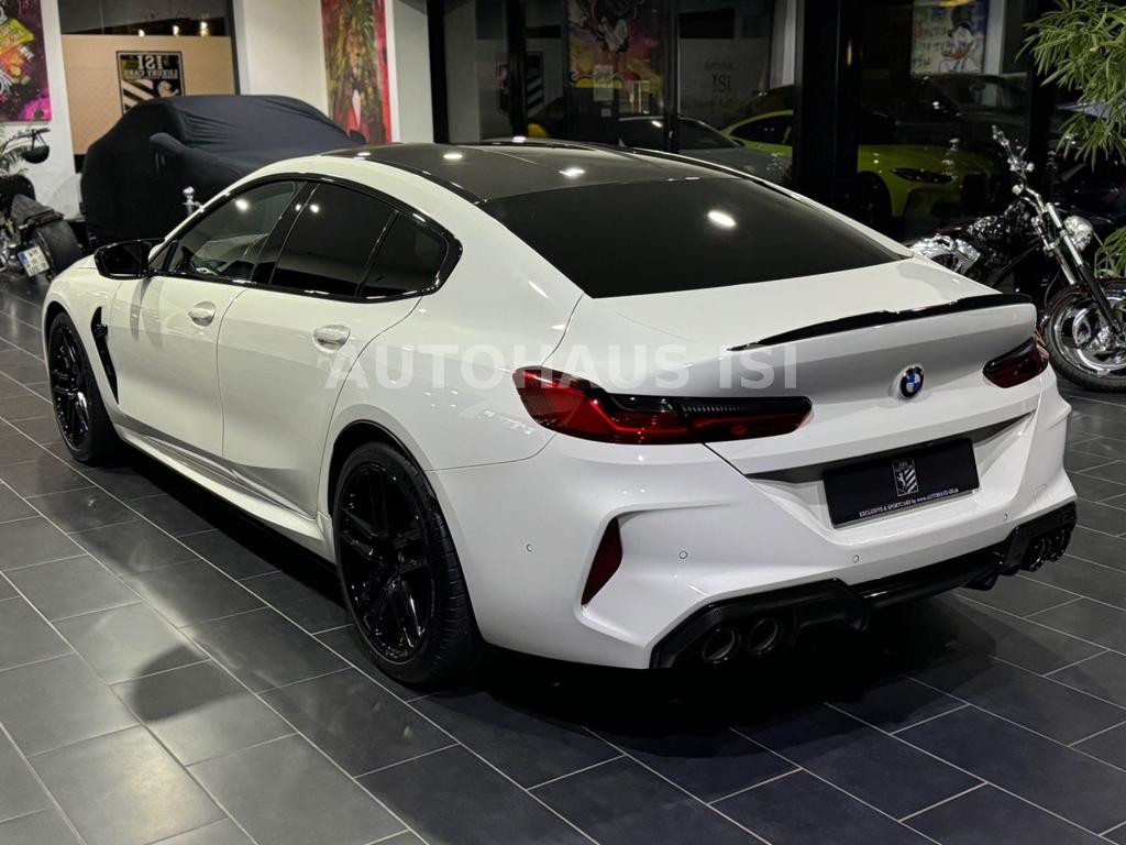BMW M8